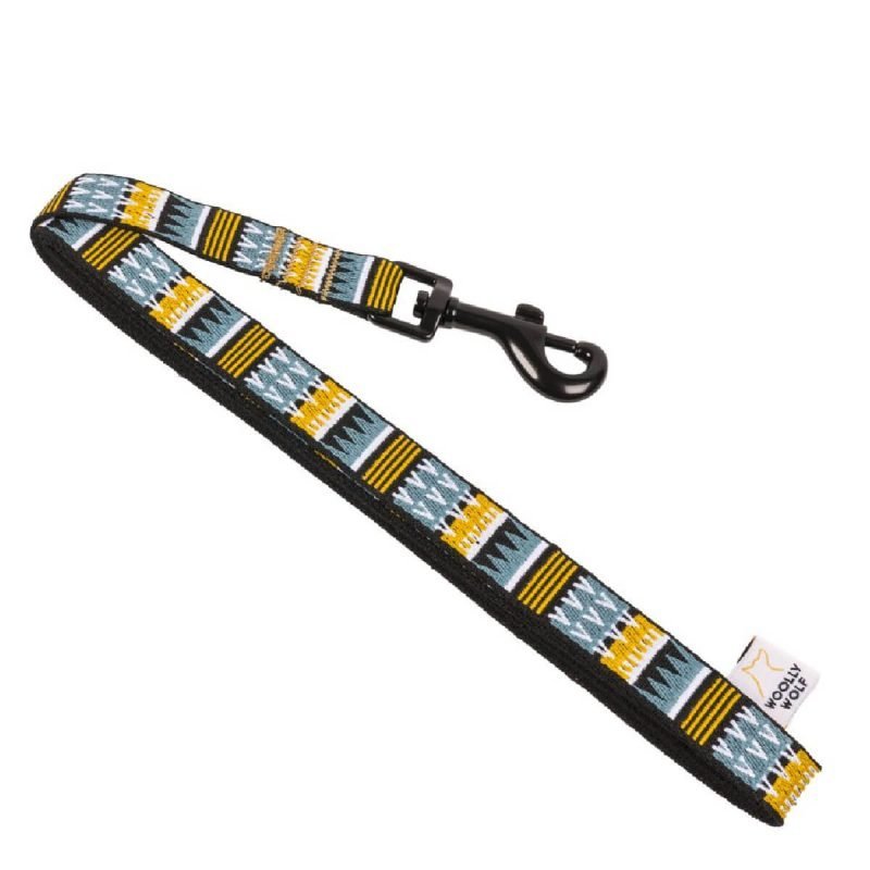 woolly-wolf-leash-odhgos-peripatou-skulou-louri-woods
