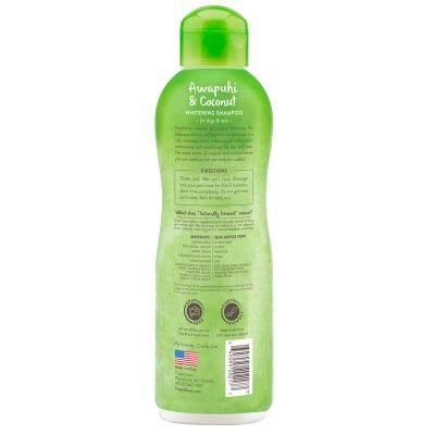 Το Awapuhi & Coconut White Shampoo από την TropiClean, σαμπουάν με awapuhi και καρύδα ενισχύει και τονίζει το λευκό τρίχωμα. Καθαρίζει απαλά κάνοντας πιο λευκό και γυαλιστερό το τρίχωμα του κατοικίδιου. Κατάλληλο για σκύλους και γάτες για 12 εβδομάδων και άνω.Οπίσθια φωτό από το μπουκάλι με οδηγίες και χαρακτηριστικά