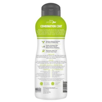 Σαμπουάν απο την εταιρεία Tropiclean / Combination Coat 473ml Είναι ειδικά σχεδιασμένο για σκύλους με συνδυασμό τριχώματος.Κατάλληλο για φυλές όπως τα Golden Retrievers, τα Border Collies, τα Cocker Spaniels και άλλες με μακρύ τρίχωμα στα αυτιά, την ουρά και τα πόδια και κοντύτερο διπλό μανδύα στο υπόλοιπο σώμα.Πίσω μέρος μπουκαλού με συστατικά και οδηγίες.