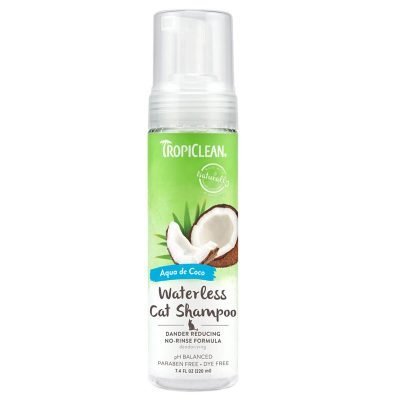 Σαμπουάν Στεγνού Καθαρισμού (Waterless Shampoo) για γάτες απο την Tropiclean ,  με άρωμα Αλόη και Καρύδα και συνθεση αγγουριού.